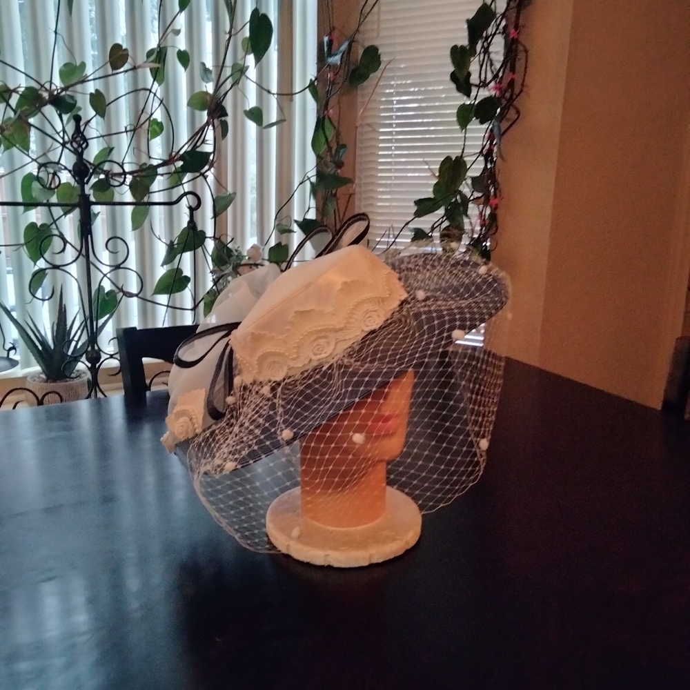 Women's Big Rim Hats